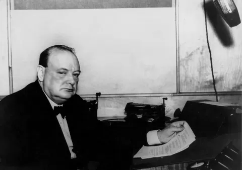 Churchill στο γραφείο του